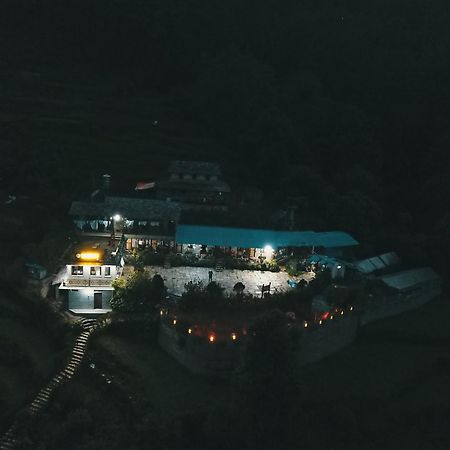 Panorama View Point Lodge And Restaurant, Annapurna-10, Ghandruk ,Agarju Astam Kültér fotó